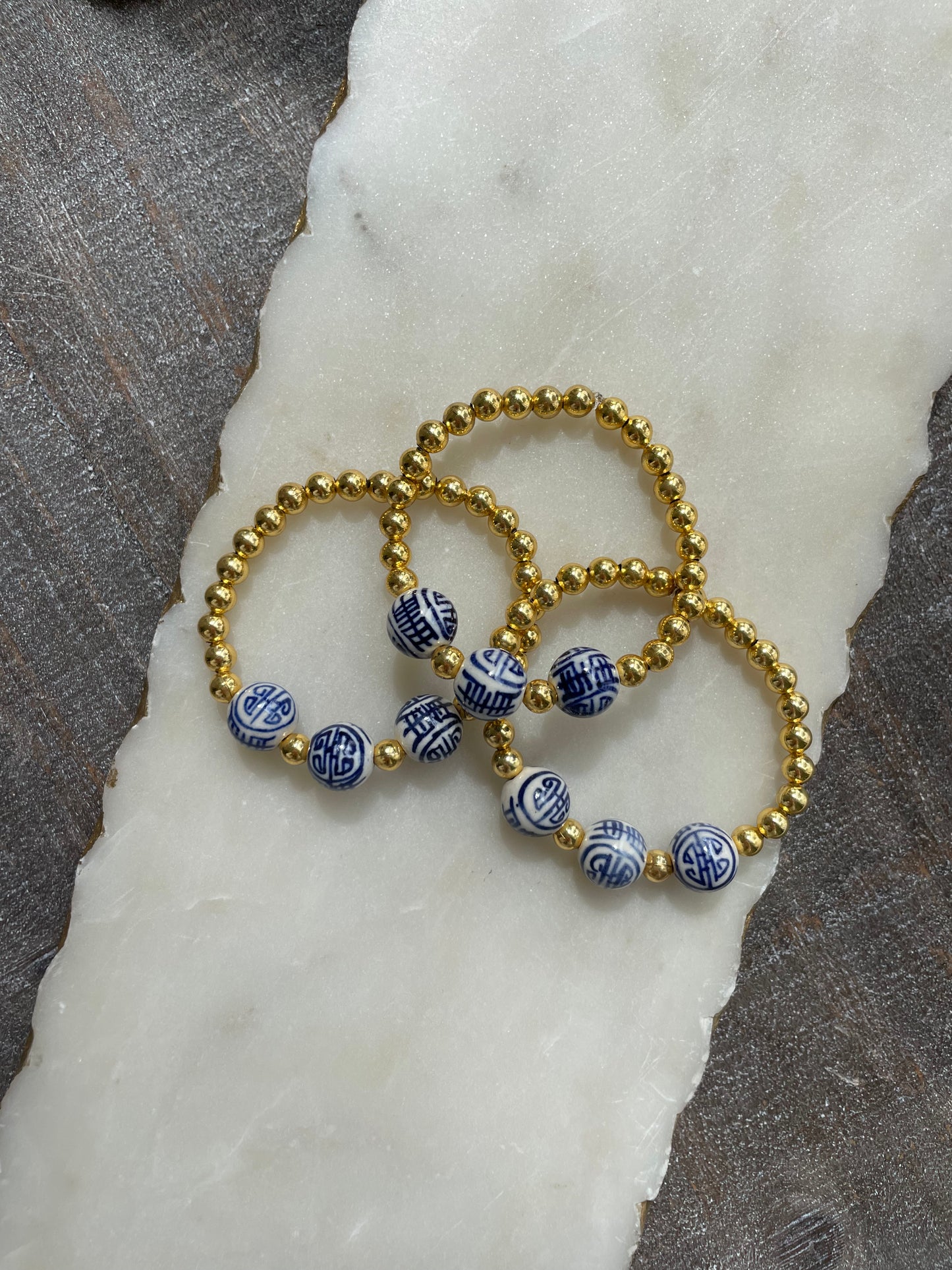 Blue & white gold beaded bracelet